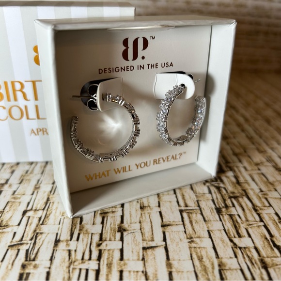 🐾 Close To You 🐾 - Picture 3 of 7